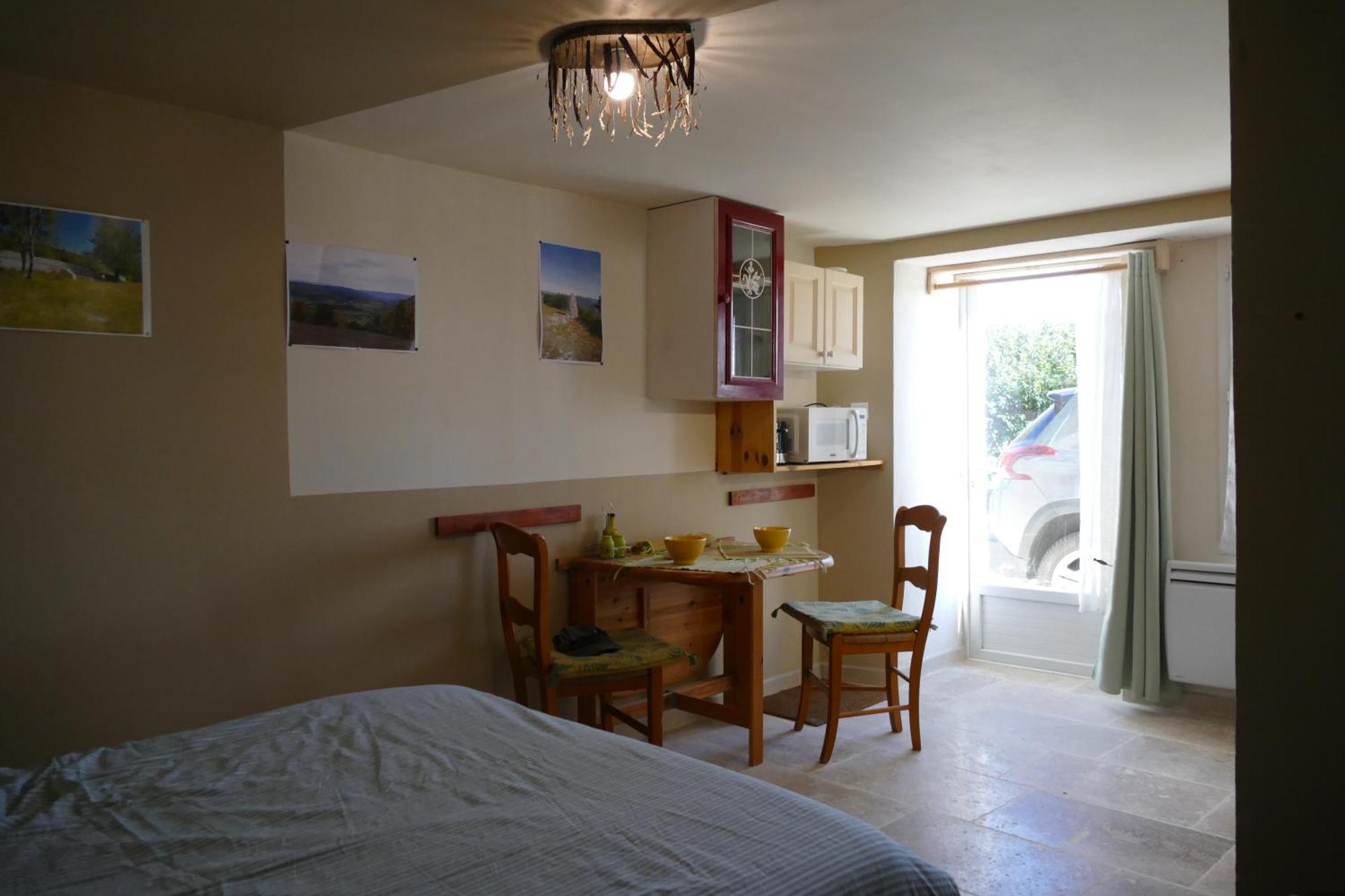 Bed and Breakfast Les Bois Rouges La Rochegiron Экстерьер фото