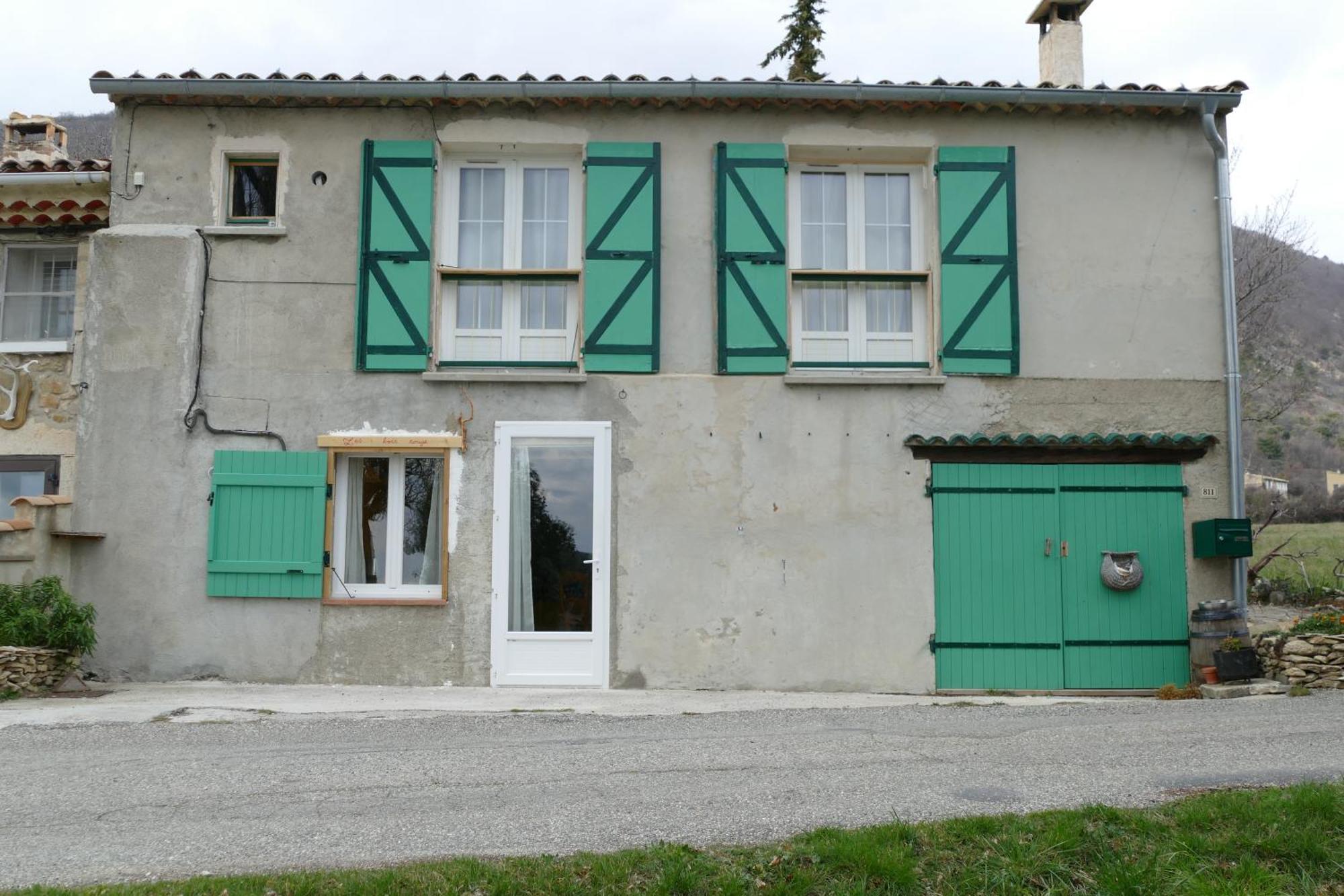 Bed and Breakfast Les Bois Rouges La Rochegiron Экстерьер фото